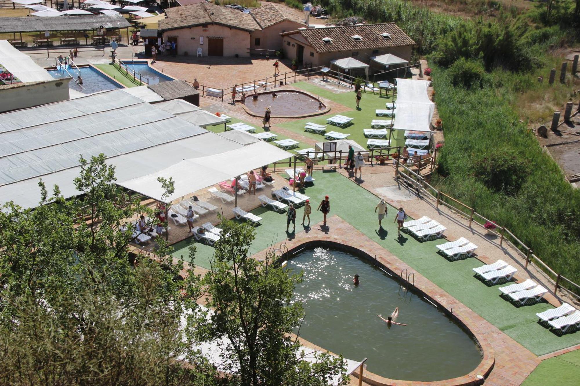 Albergue Sierra De Arbe Naval Ngoại thất bức ảnh